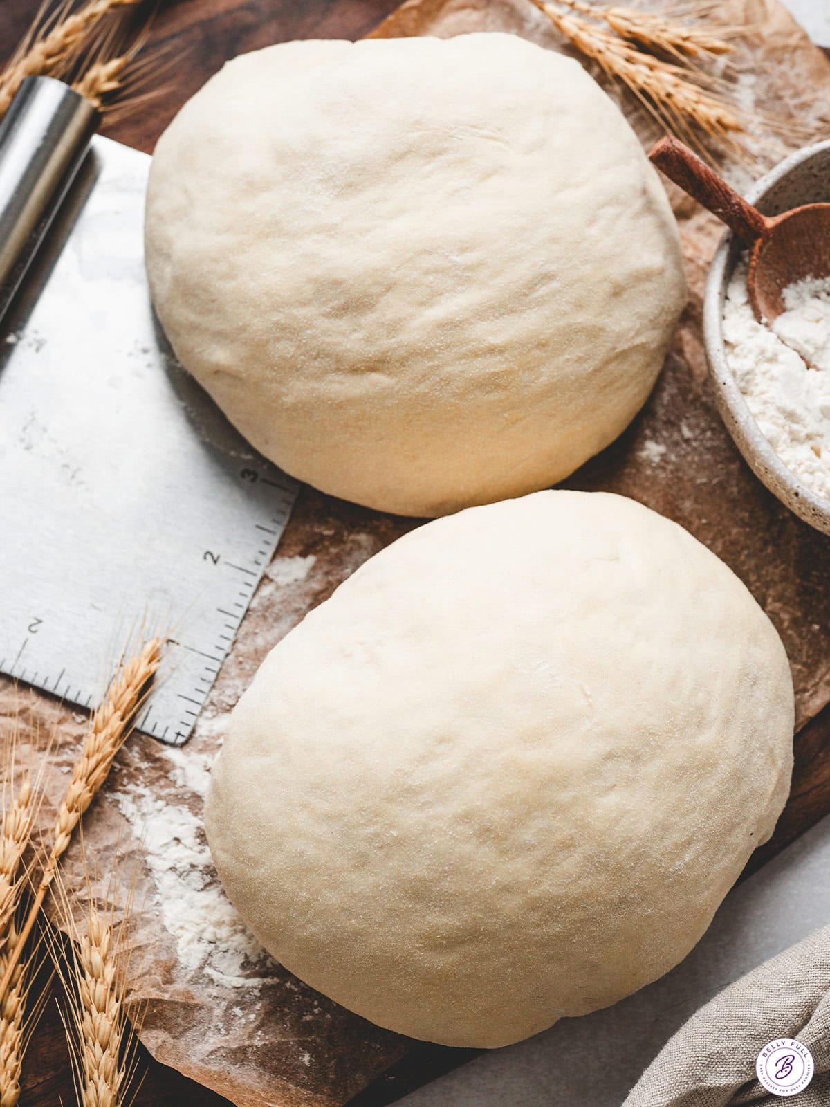 Achieve Pizzeria Perfection: Easy 70% Hydration Pizza Dough